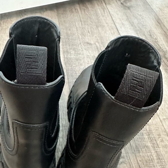 Fendi Black Leather Logo Platform Boots Size 38. - Picture 8 of 11